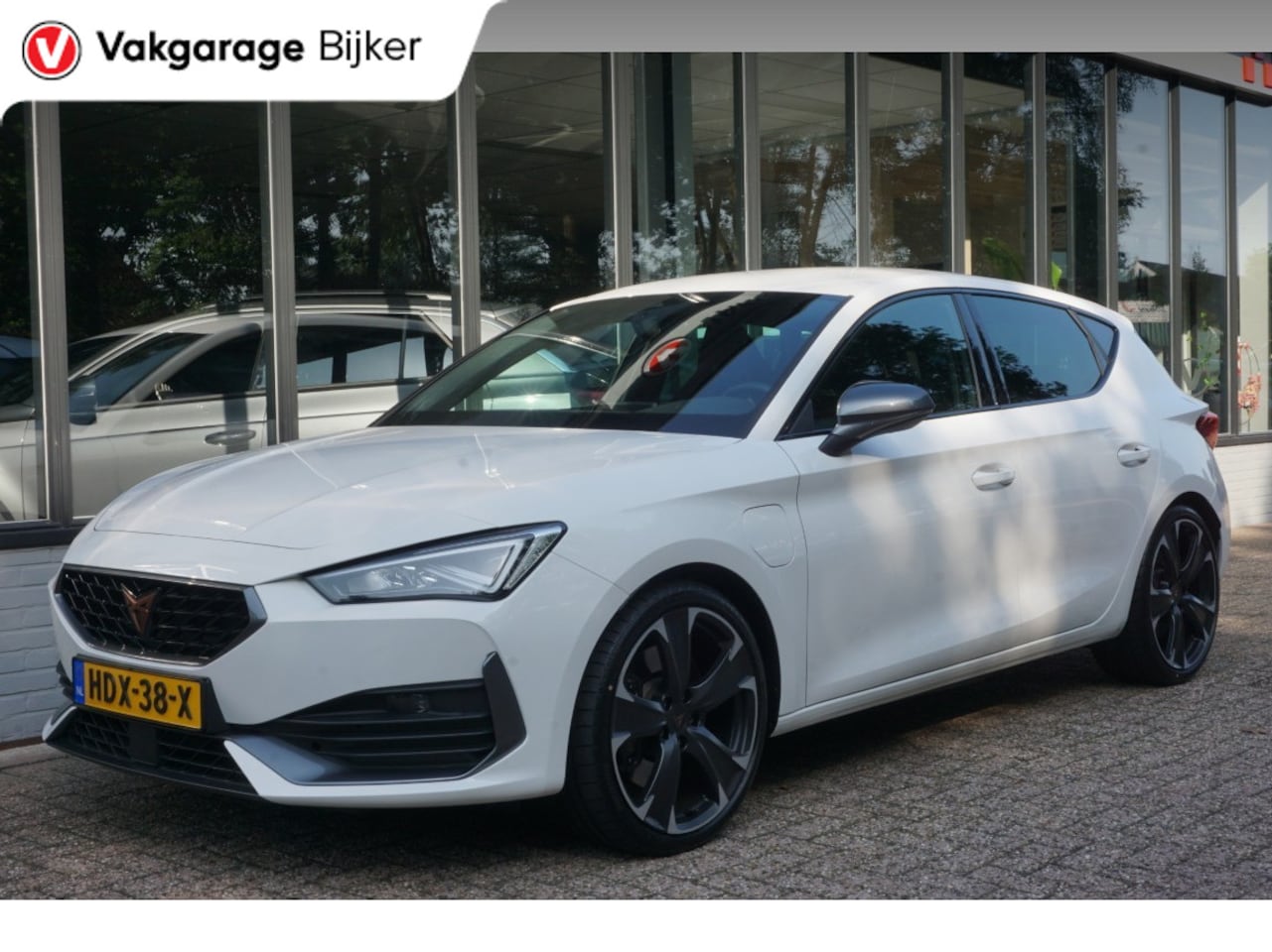 CUPRA Leon - 1.4 e-Hybrid VZ Business Trekhaak/Navi! 95% SoH - AutoWereld.nl