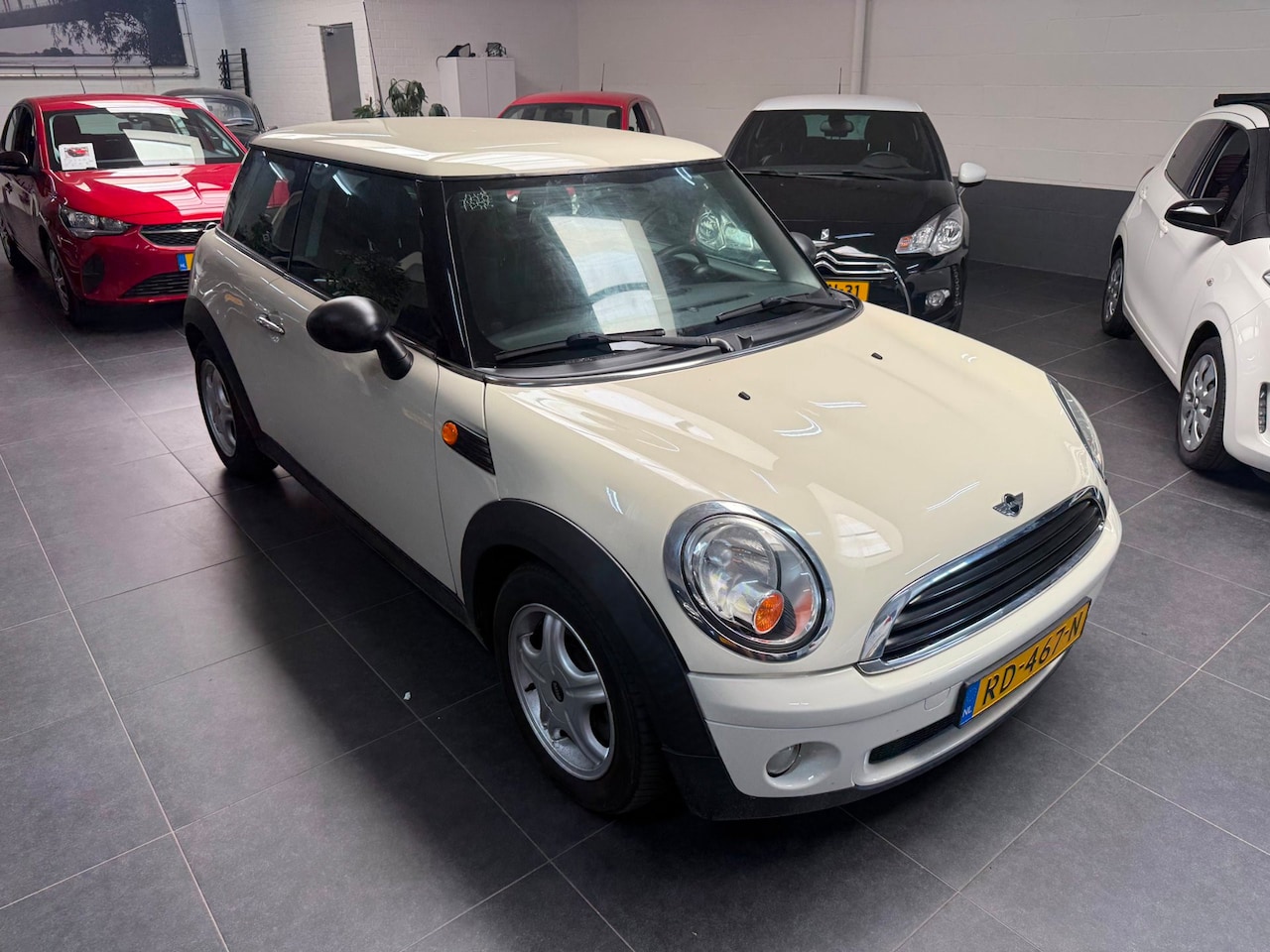 MINI 3-Deurs - 1.4 One Anniversary - AutoWereld.nl