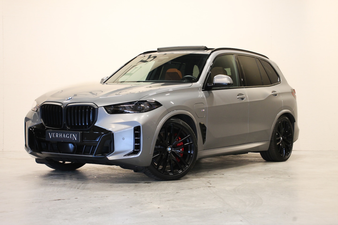 BMW X5 - 50e M Sport Pro Head up Pano Trekhaak Harman Kardon - AutoWereld.nl