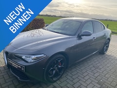 Alfa Romeo Giulia - 2.0 T Veloce AWD Pack performance - Panorama dak - Harman Kardon