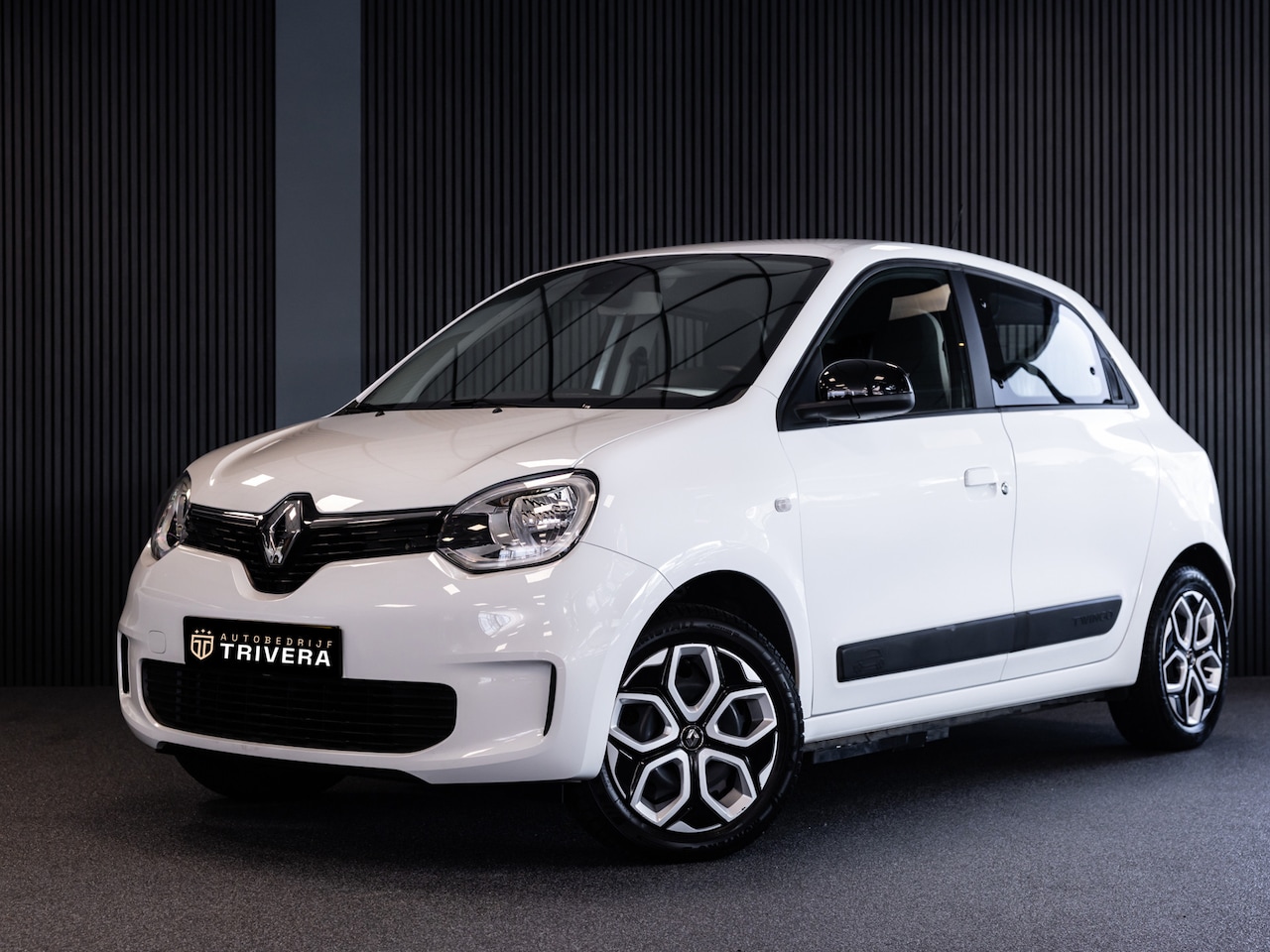 Renault Twingo Z.E. - R80 E-Tech Equilibre 22 kWh l SoH 96% l BTW auto l CARPLAY l 1ste eig.l Dealer onderhouden - AutoWereld.nl