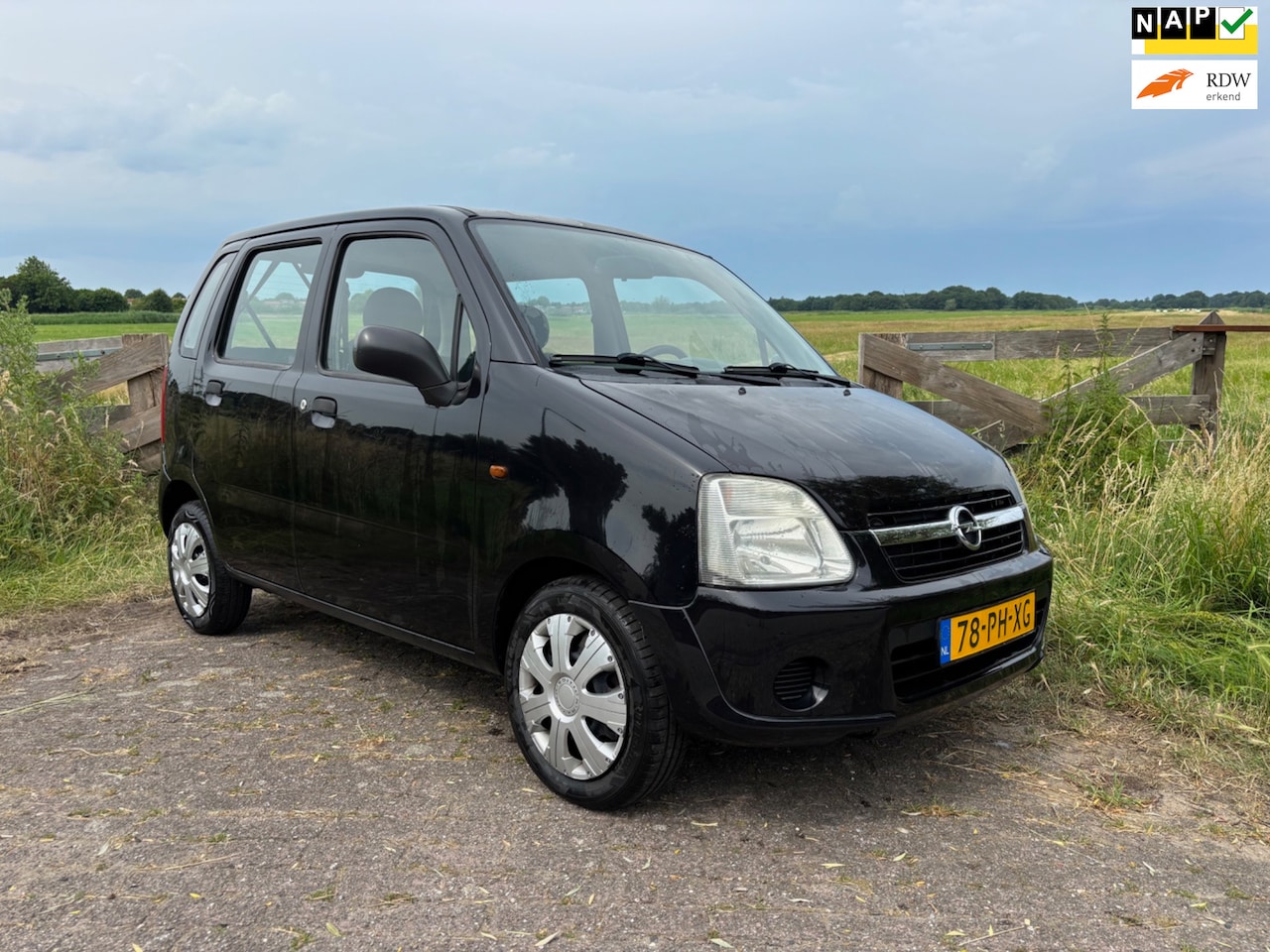 Opel Agila - 1.2-16V Essentia 1.2-16V Essentia, Nieuwe APK - AutoWereld.nl
