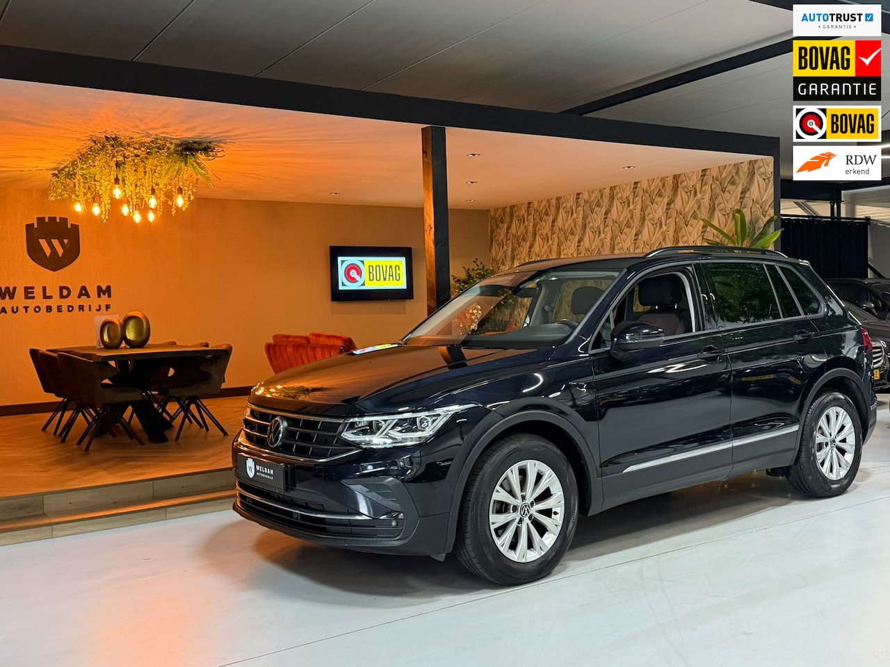 Volkswagen Tiguan - 1.5 TSI Life Business Facelift|Virtual Cockpit|IQ.Light|ACC|CarPlay|Camera|Keyless|Elektr. - AutoWereld.nl