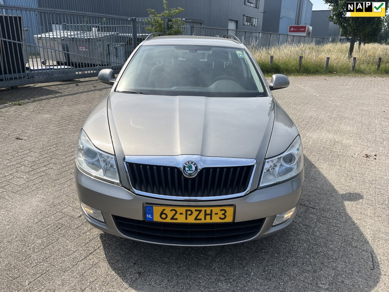 Skoda Octavia Combi - 1.2 TSI Ambition Business Line 1.2 TSI Ambition Business Line - AutoWereld.nl