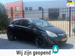 Opel Corsa - 1.2-16V Cosmo IJSKOUDE AIRCOAPK2027AUTOMAATNAVI