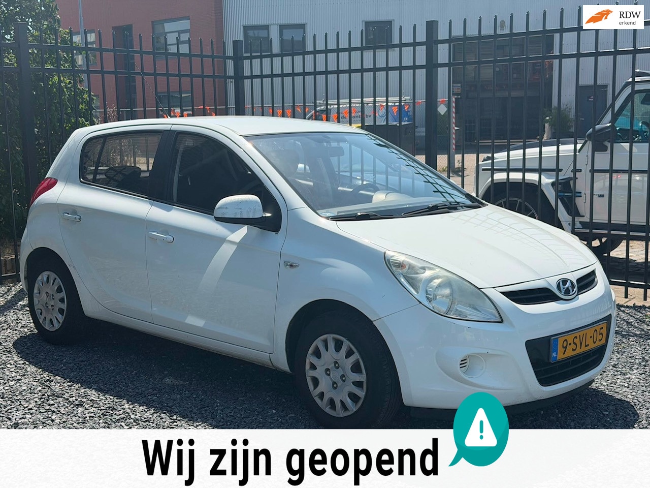 Hyundai i20 - 1.2i i-Drive IJSKOUDE AIRCO!APK!5DEURS!KOOPJE! - AutoWereld.nl