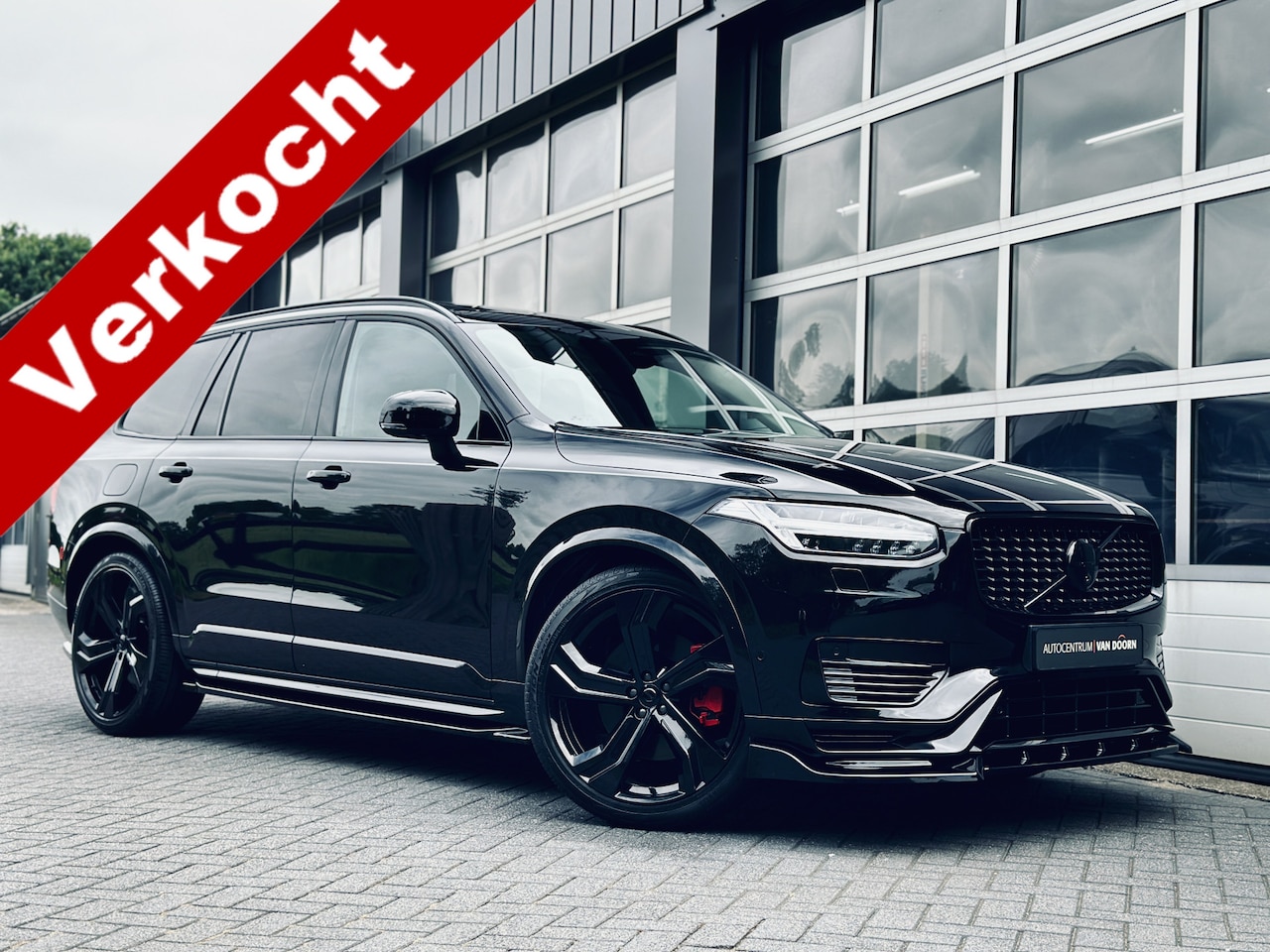 Volvo XC90 - 2.0 T8 Recharge | AWD | Dark Label | Panodak | Luchtvering | 360 camera | Massagestoelen | - AutoWereld.nl
