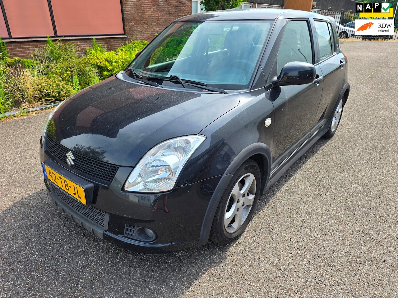 Suzuki Swift - 1.3 Shogun Boekjes Airco - AutoWereld.nl