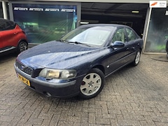 Volvo S60 - 2.4 Edition | NIEUWE APK | AIRCO | LEDER | LMV | STOELVERWARMING |