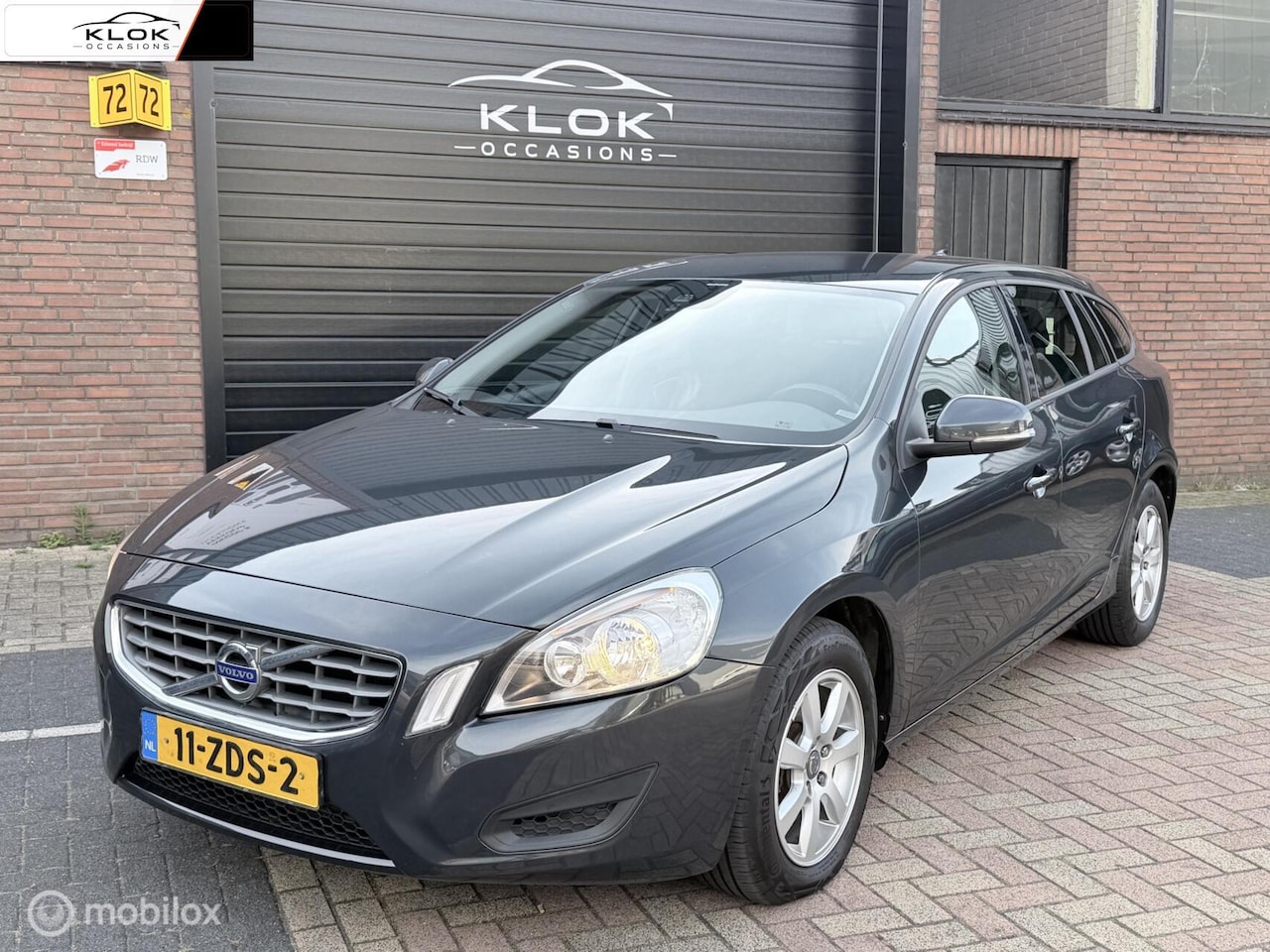 Volvo V60 - 1.6 T3 Kinetic NAP Automaat Navi Cruise Clima - AutoWereld.nl