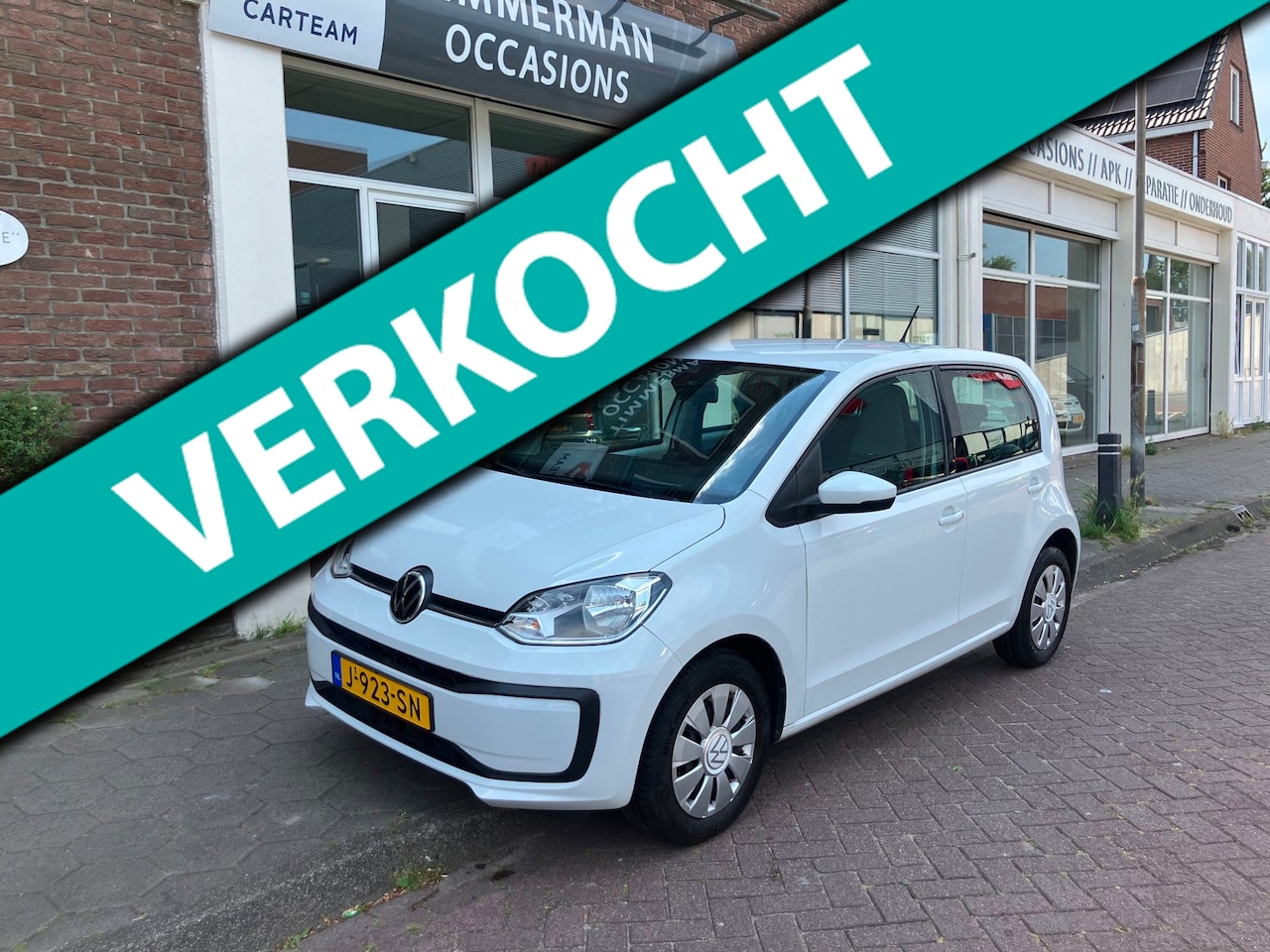 Volkswagen Up! - 1.0 BMT move up!|Airco|APK jul'27 - AutoWereld.nl