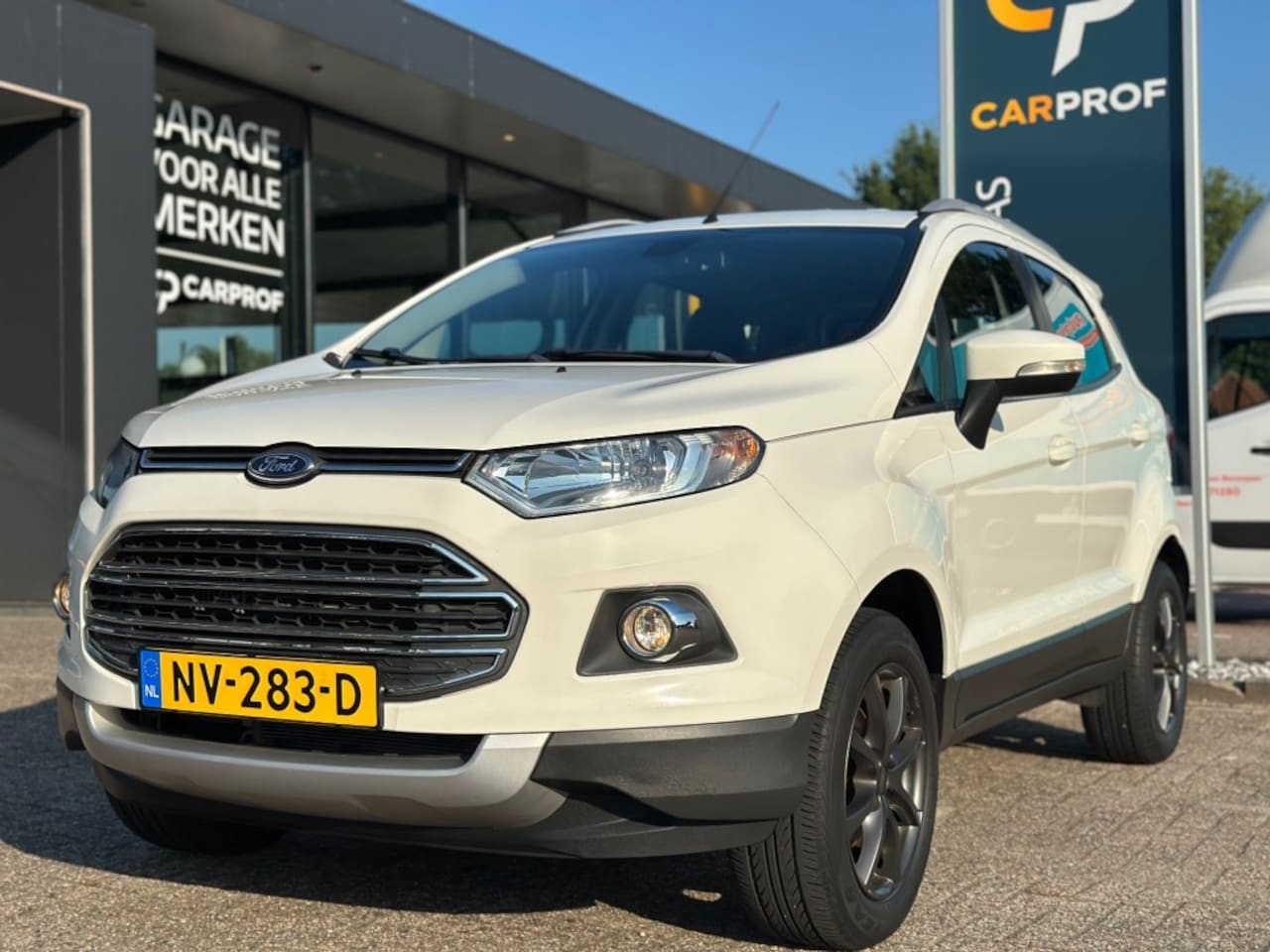 Ford EcoSport - 1.0 EcoBoost Titanium '' Clima - Keyless Entry en Go - Voorruit verwarming '' - AutoWereld.nl