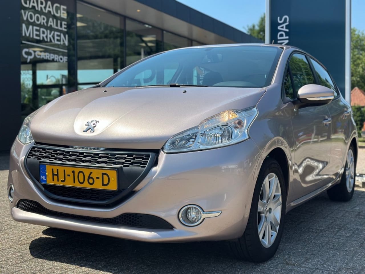 Peugeot 208 - 1.0 VTi 5-drs Active '' Apple Carplay - Airco - Elektrische ramen '' - AutoWereld.nl