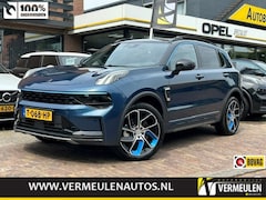 Lynk & Co 01 - 1.5 261PK Plug-in Hybrid Automaat + 20''/ Navi/ Clima/ Ad.Cruise/ Panorama/ Camera/ Full-L