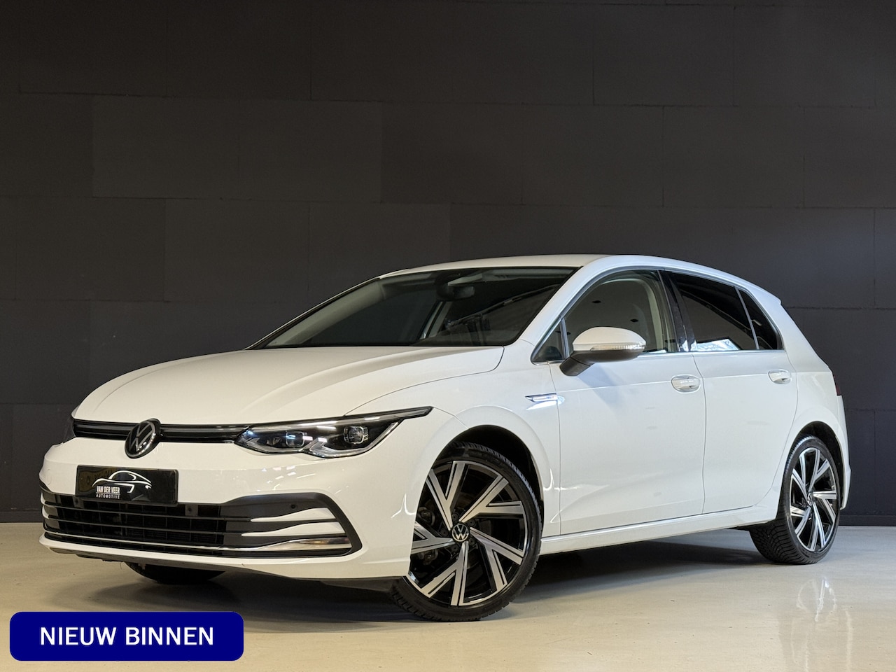 Volkswagen Golf - 1.5 eTSI Style | Memory stoelen | 18'' inch | Virtual cockpit - AutoWereld.nl