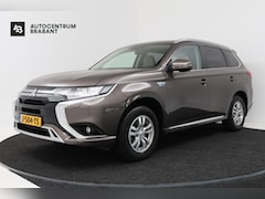 Mitsubishi Outlander - 2.4 PHEV Pure (TREKHAAK, STOELVERWARMING, ACHTERUITRIJCAMERA, CRUISE CONTROL, PARKEERSENSO