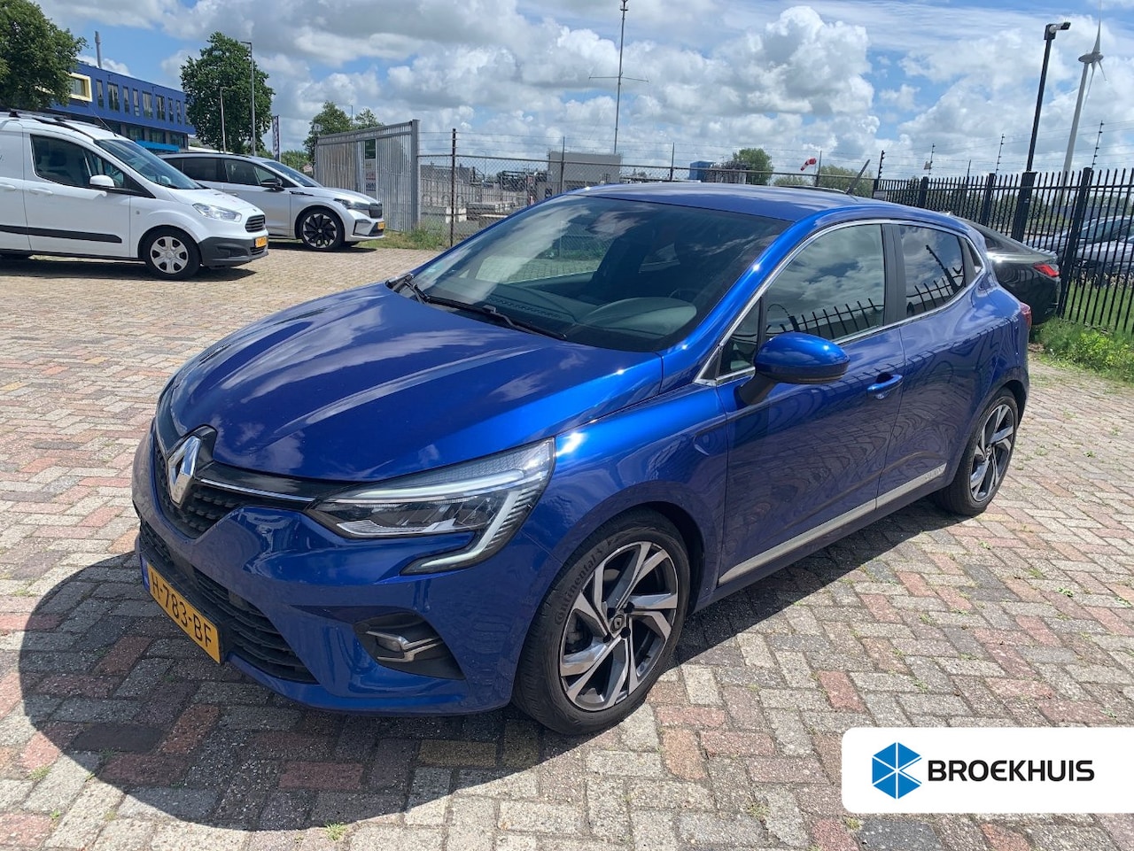 Renault Clio - 1.0 TCe Intens l Navigatie l Climate Control l Cr Control l Multi funct Stuur l Digital Da - AutoWereld.nl