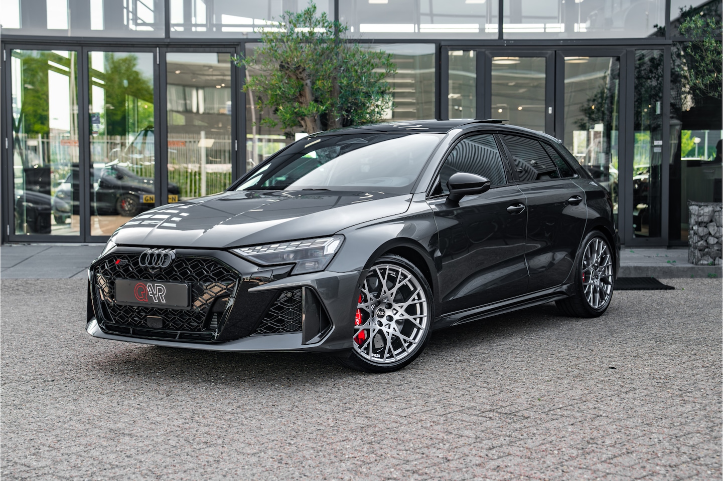 Audi RS3 - Sportback 2.5 TFSI 400pk quattro | RS Keramische remmen | RS schaalstoelen | Carbon exteri - AutoWereld.nl