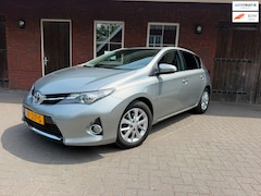 Toyota Auris - 1.6 Aspiration | Trekhaak| Camera| Climate control