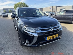 Mitsubishi Outlander - 2.0 PHEV instyle+