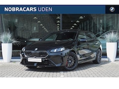 BMW 1-serie - 120 M Sport Automaat / Panoramadak / Sportstoelen / M Adaptief onderstel / Comfort Access