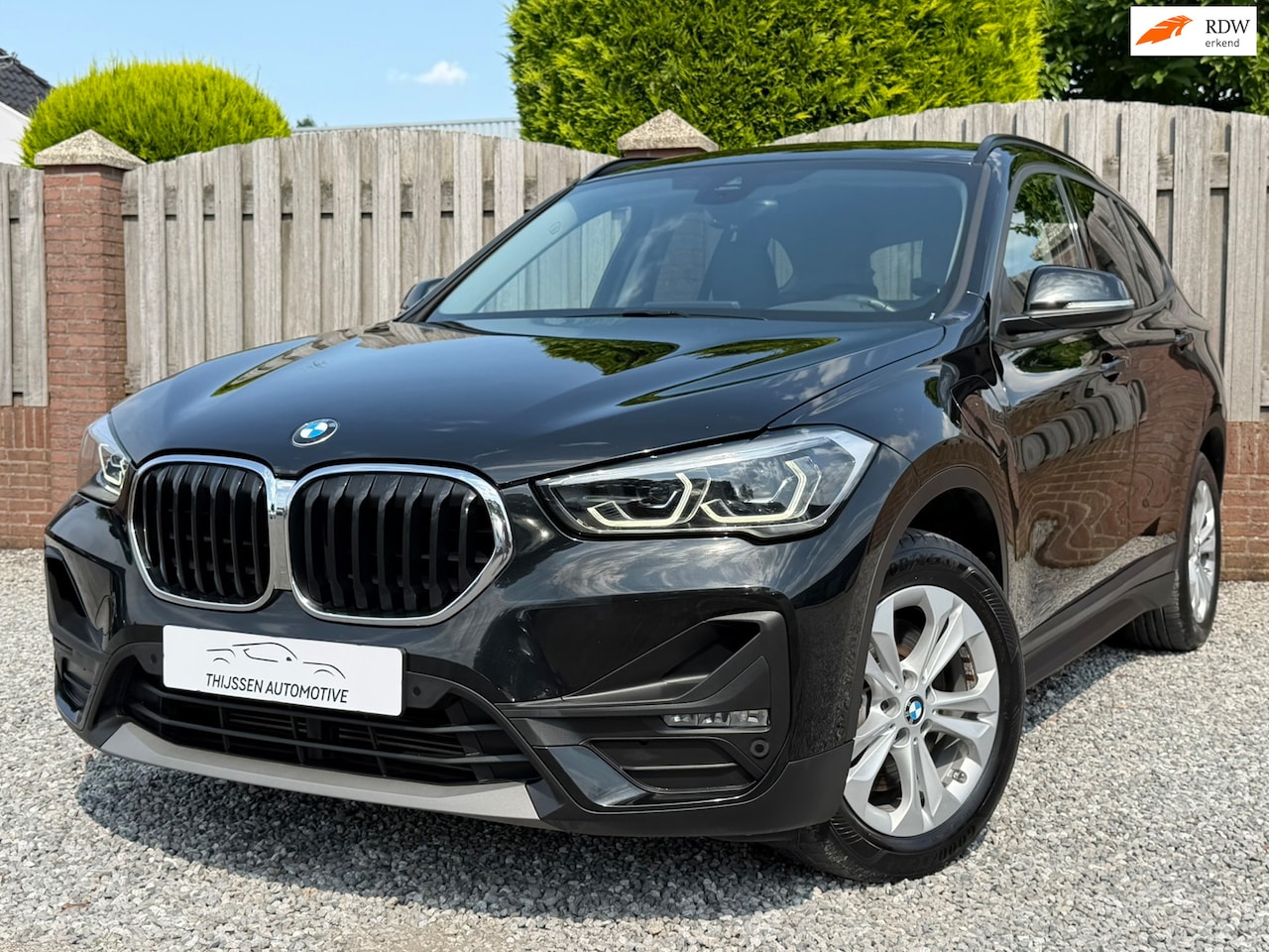 BMW X1 - XDrive25e Business Edition Plus VOL LEER STOELVERWARMING NACI CLIMA P CAMERA - AutoWereld.nl