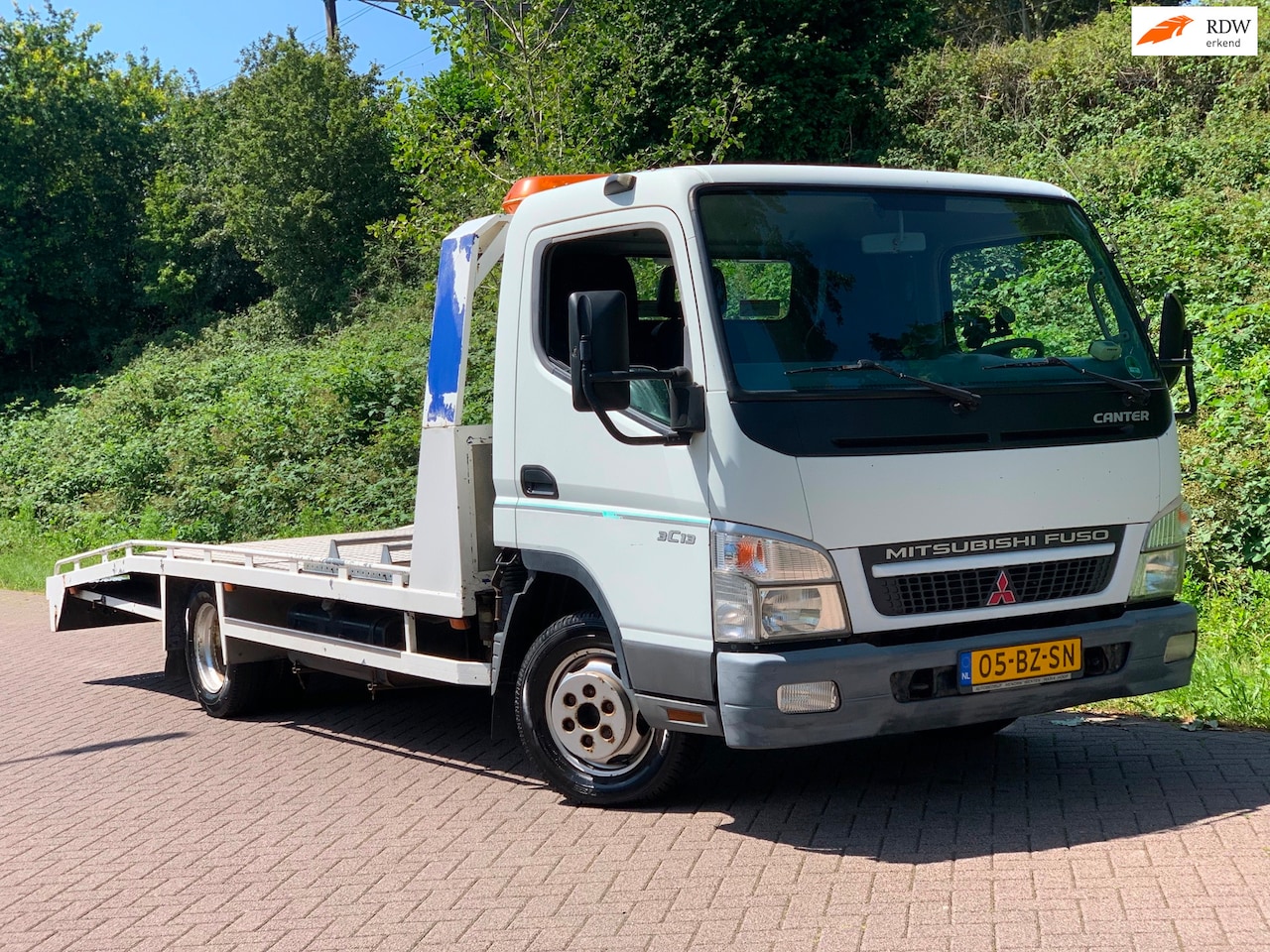 Mitsubishi Canter - 3C13 3.0 DI 335 FUSO OPRIJWAGEN - DUBBEL LUCHT - TOP ONDERHOUDEN - BJ 2006! - AutoWereld.nl