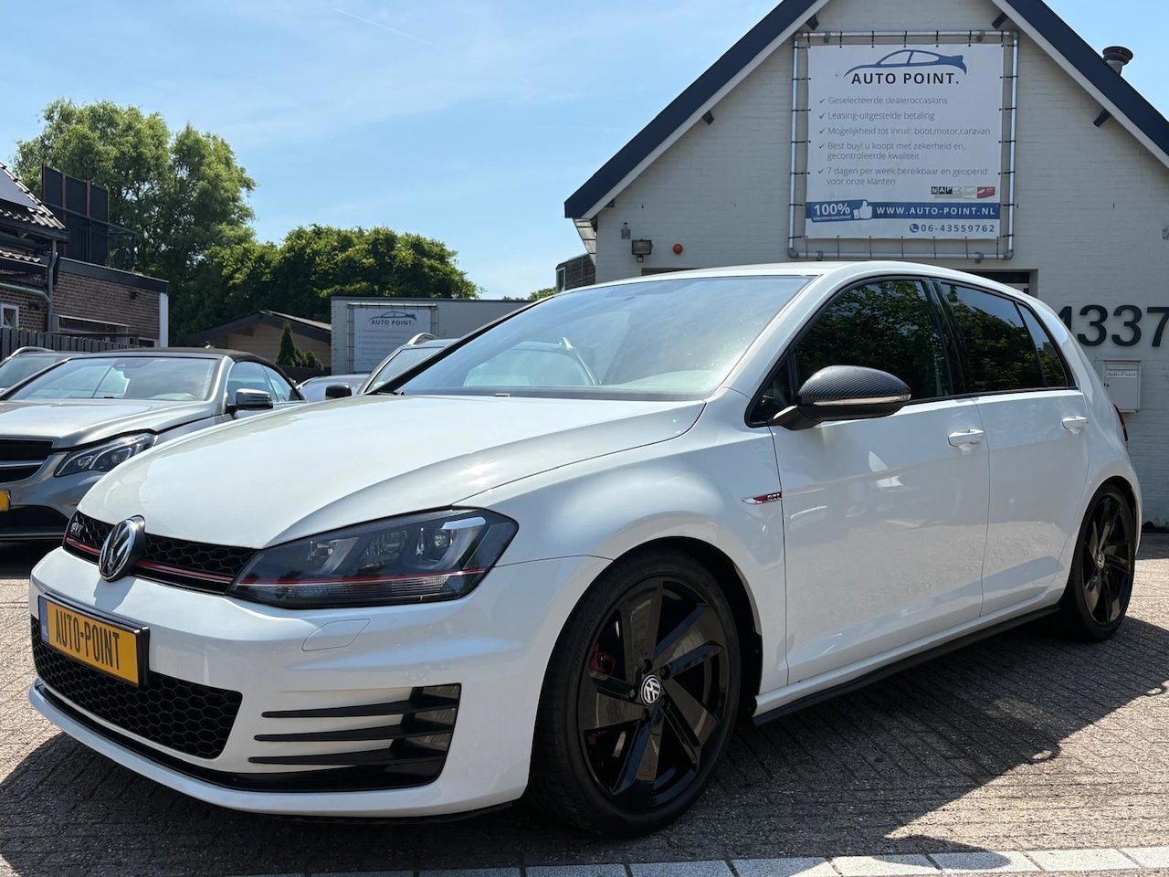 Volkswagen Golf - 2.0 GTI PERFORMANCE/17INCH/CRUISE/121100KM - AutoWereld.nl