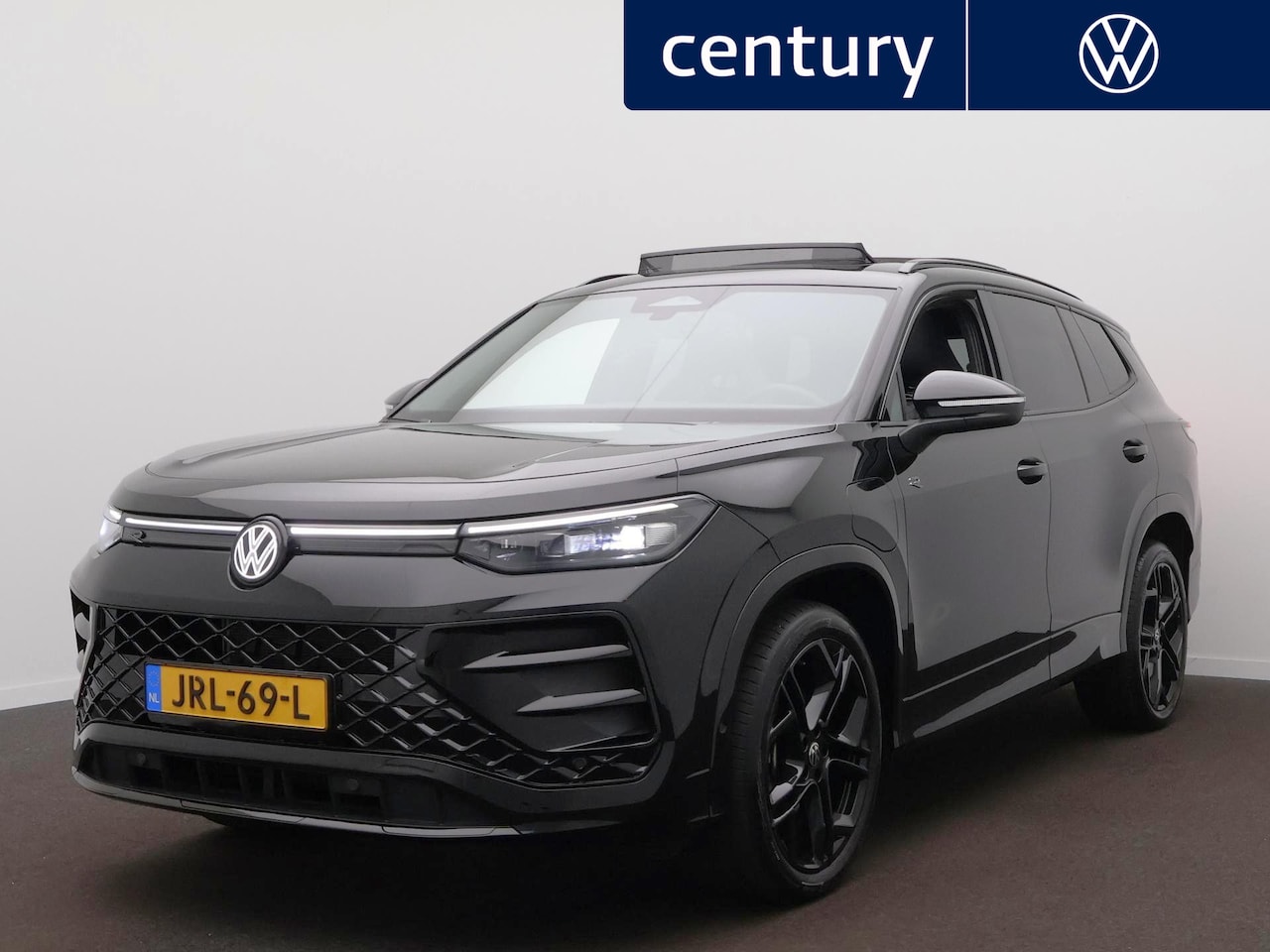 Volkswagen Tayron - 1.5 eHybrid R-Line Trekhaak | Pano | Camera | Dodehoek herk. | Elek. klep - AutoWereld.nl