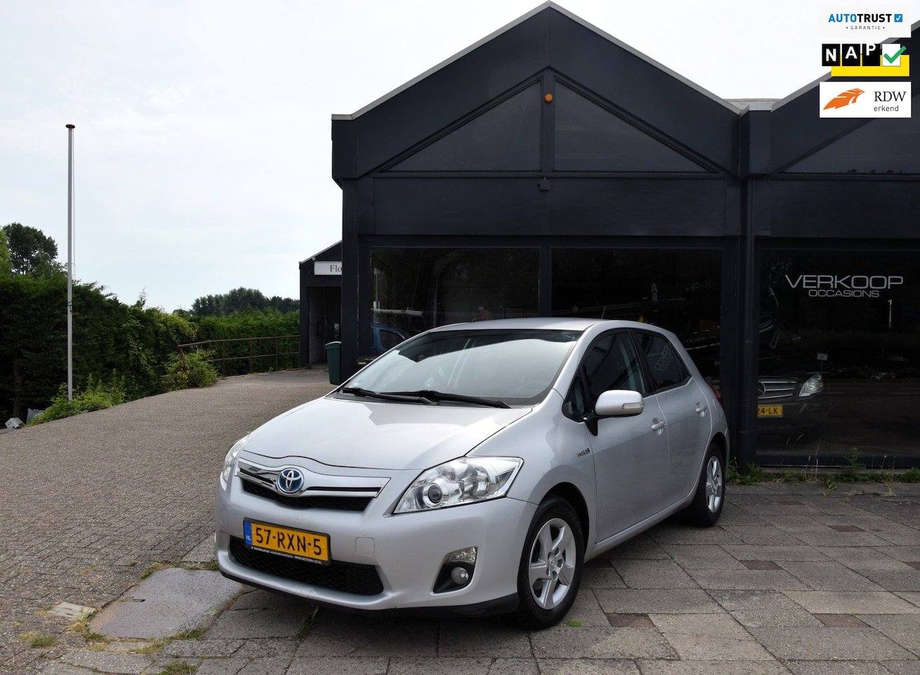 Toyota Auris - 1.8 Full Hybrid Aspiration 1.8 Full Hybrid Aspiration - AutoWereld.nl
