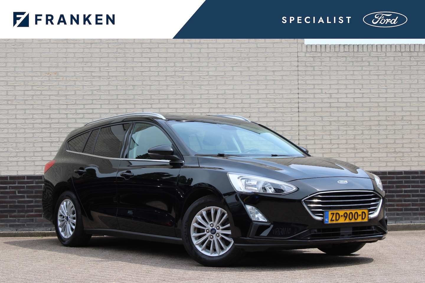 Ford Focus Wagon - 1.0 EcoBoost Titanium Business | Trekhaak | Origin NL | Parkeersensor voor + achter | Carp - AutoWereld.nl