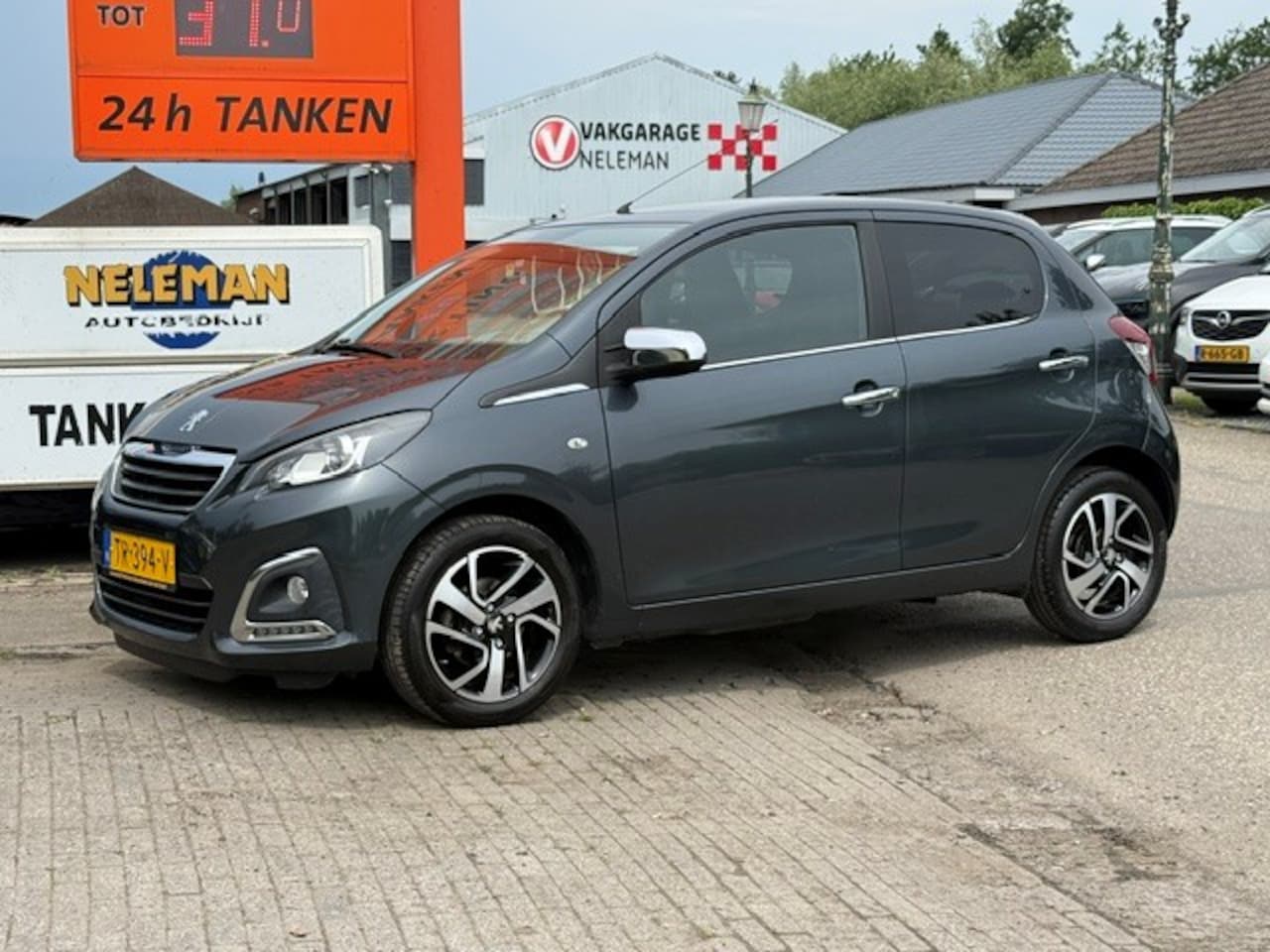 Peugeot 108 - 1.0 e-VTi 68pk 5D Allure rijklaarprijs bovag garantie - AutoWereld.nl