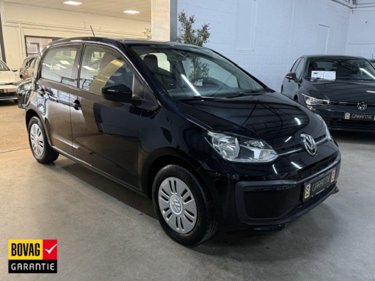 Volkswagen Up! - 1.0 BMT move up!/5DRS/AIRCO - AutoWereld.nl