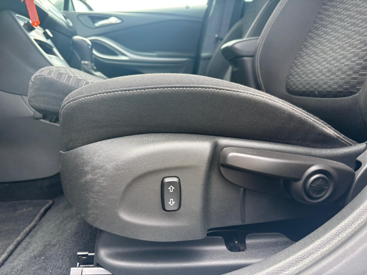 Opel Astra - 1.4 Turbo AUTOMAAT 120 Jaar Edition | AppleCarPlay/ AndroidAuto | Climate Control | Comfor