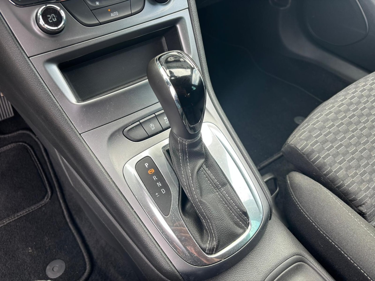 Opel Astra - 1.4 Turbo AUTOMAAT 120 Jaar Edition | AppleCarPlay/ AndroidAuto | Climate Control | Comfor