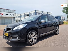 Peugeot 2008 - 1.2 PureTech Féline PANO NAVI PSENSOR CRUISE TREKHAAK 2 X SLEUTELS
