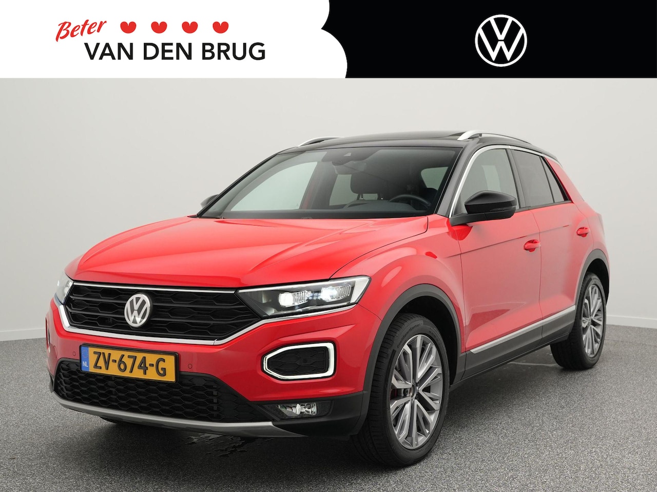 Volkswagen T-Roc - 1.5 TSI 150 PK DSG Automaat | LED Plus | Panoramadak | Navigatie | Trekhaak | Elek. Koffer - AutoWereld.nl