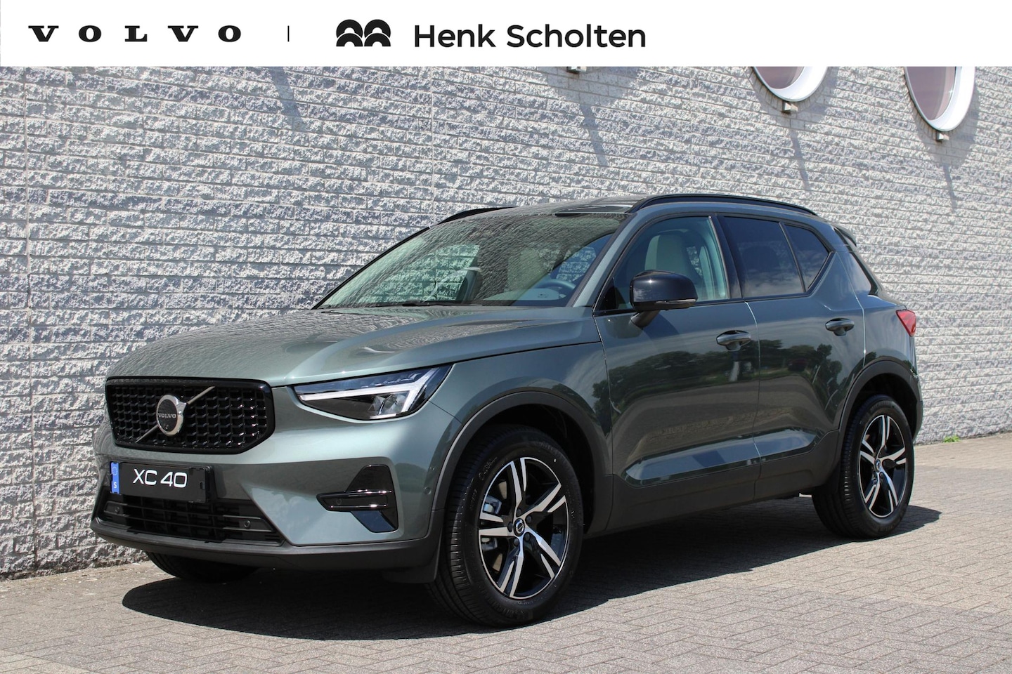 Volvo XC40 - 2.0 B4 Plus Dark | Achteropkomend verkeer waarschuwing | Apple Carplay & Android Auto | El - AutoWereld.nl