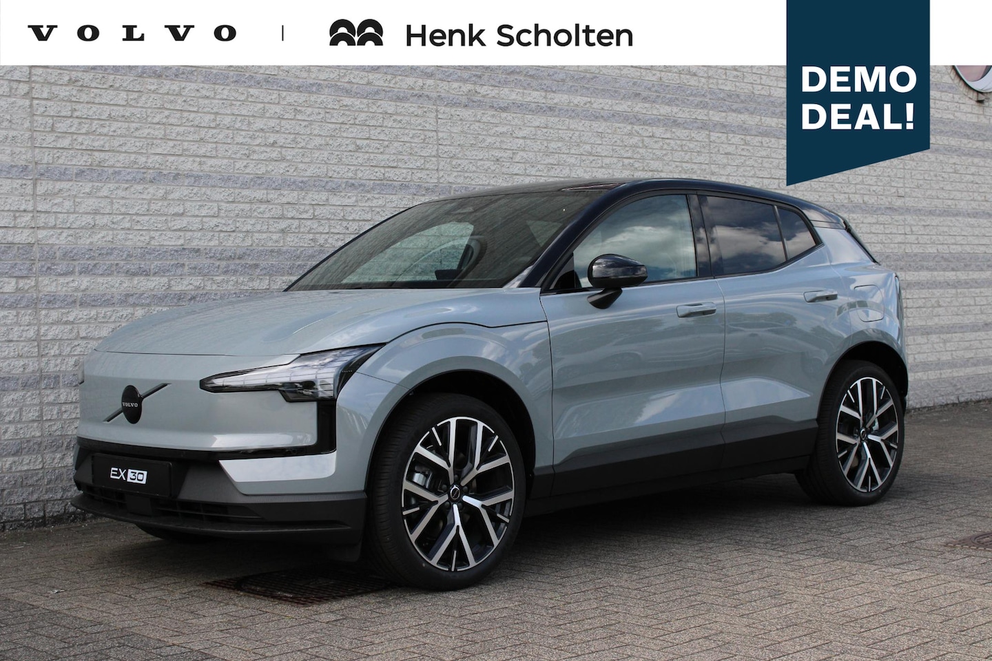 Volvo EX30 - P5 Long Range Plus Black Edition Europa 69 kWh | Elektrisch verstelbare voorstoelen | Best - AutoWereld.nl
