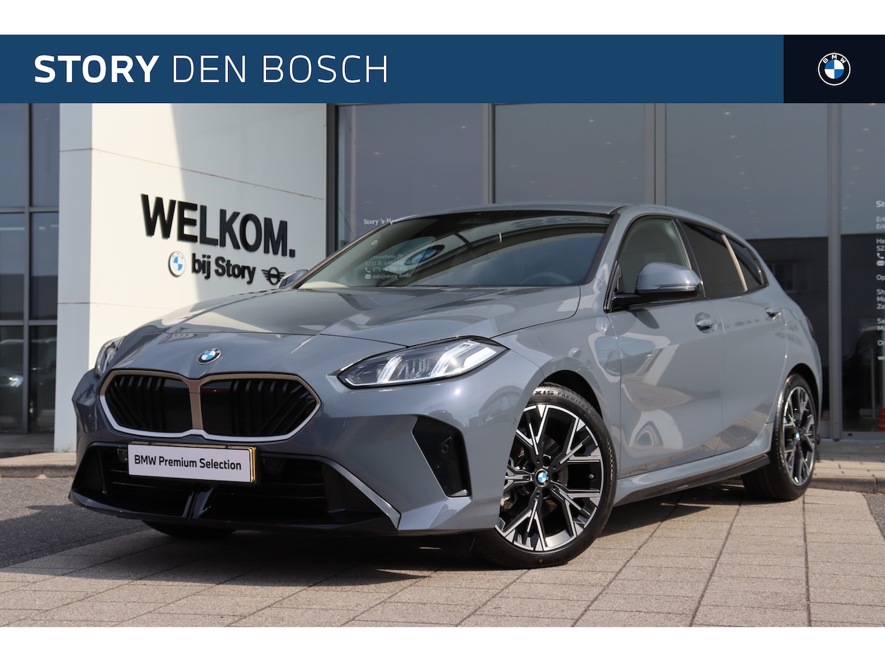 BMW 1-serie - 120 M Sport Automaat / Achteruitrijcamera / Sportstoelen / M Adaptief onderstel / Parking - AutoWereld.nl