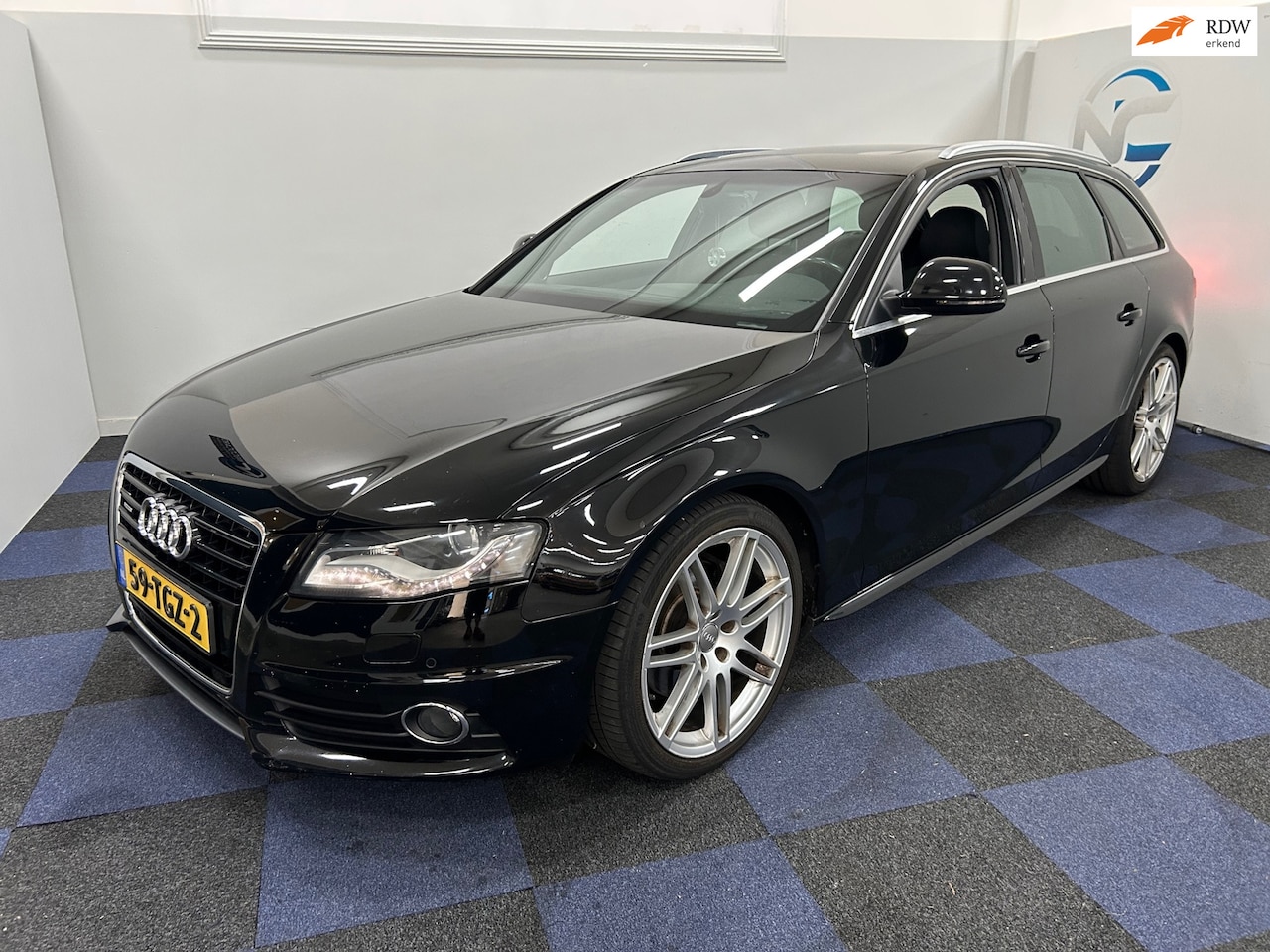 Audi A4 Avant - 3.2 FSI quattro Pro Line / PANORAMADAK / NETTE AUTO / RIJDT SCHAKELT GOED - AutoWereld.nl