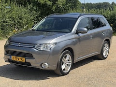 Mitsubishi Outlander - 2.0 PHEV Instyle *LEDER/SCHUIFDAK/NAVI/CAMERA