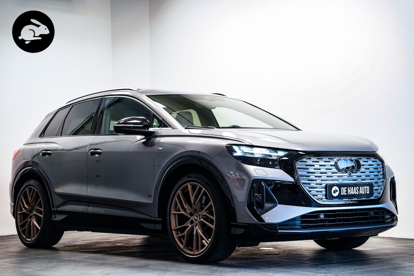 Audi Q4 e-tron - 40 S-Line 77 kWh|Pano dak|Warmtepomp|21 inch|Leder - AutoWereld.nl