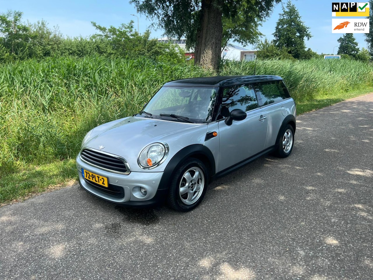 MINI Clubman - 1.6 One Business Line Airco Cruise Navi Pdc Voor En Achter - AutoWereld.nl