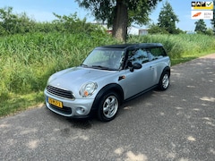 MINI Clubman - 1.6 One Business Line Airco Cruise Navi Pdc Voor En Achter