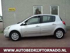 Renault Clio - 1.2 TCe 5 drs airco bj2011