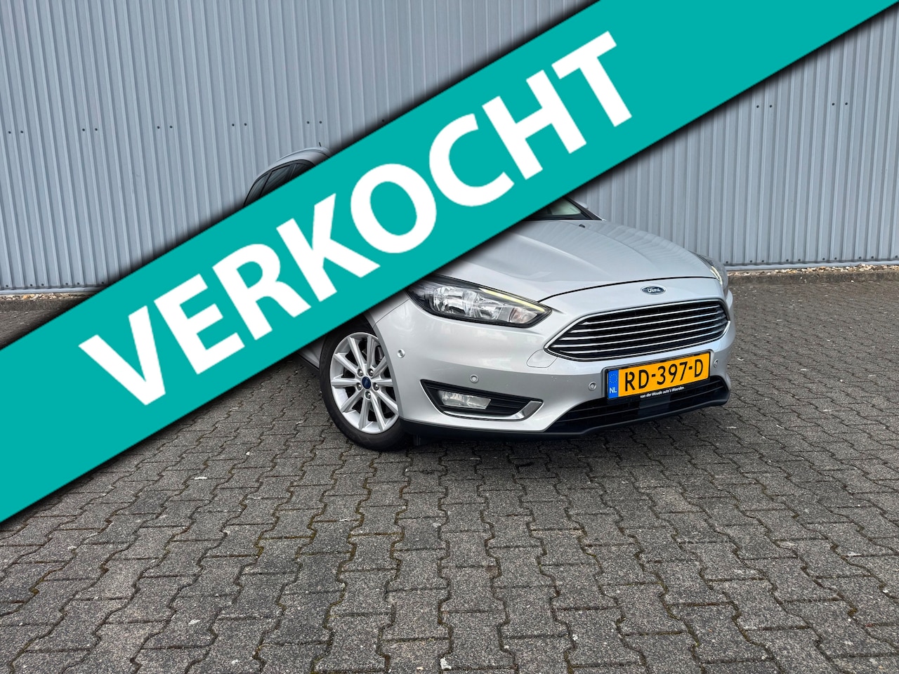 Ford Focus Wagon - 1.5 Titanium|MOTOR REVISIE|DEALEROH|TOPSTAAT| - AutoWereld.nl