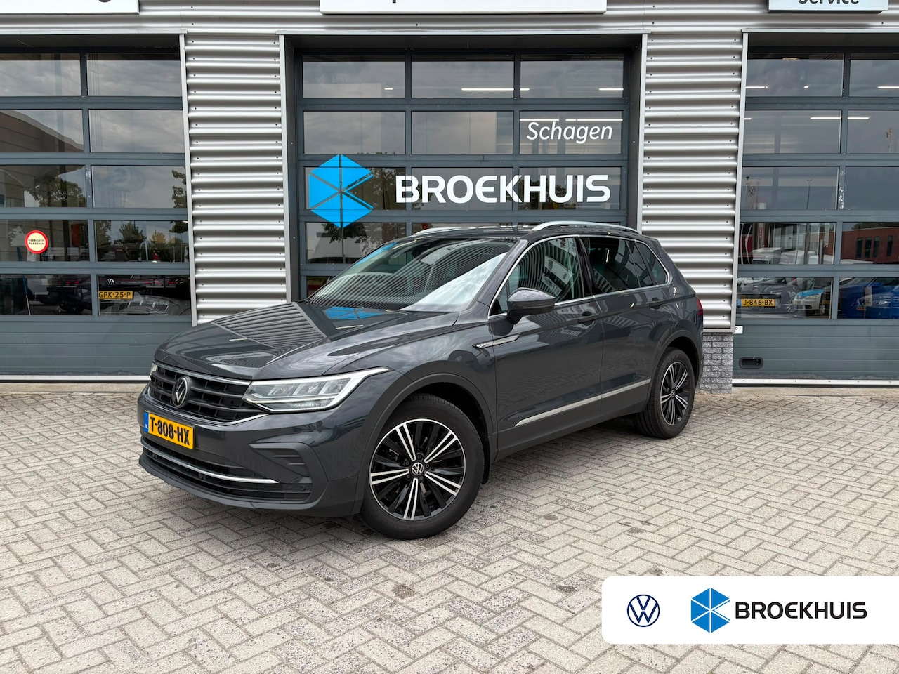 Volkswagen Tiguan - 1.5 TSI 150 pk Life 7-DSG | Trekhaak | Cruise control adpatief | Apple Carplay | - AutoWereld.nl