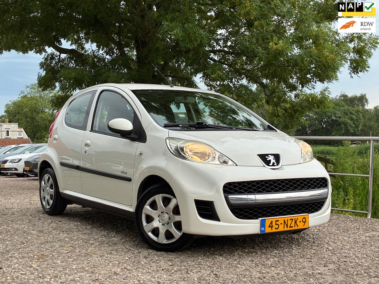 Peugeot 107 - 1.0-12V Millesim 200 | 5-deurs + Airco nu €1.975,-!! - AutoWereld.nl