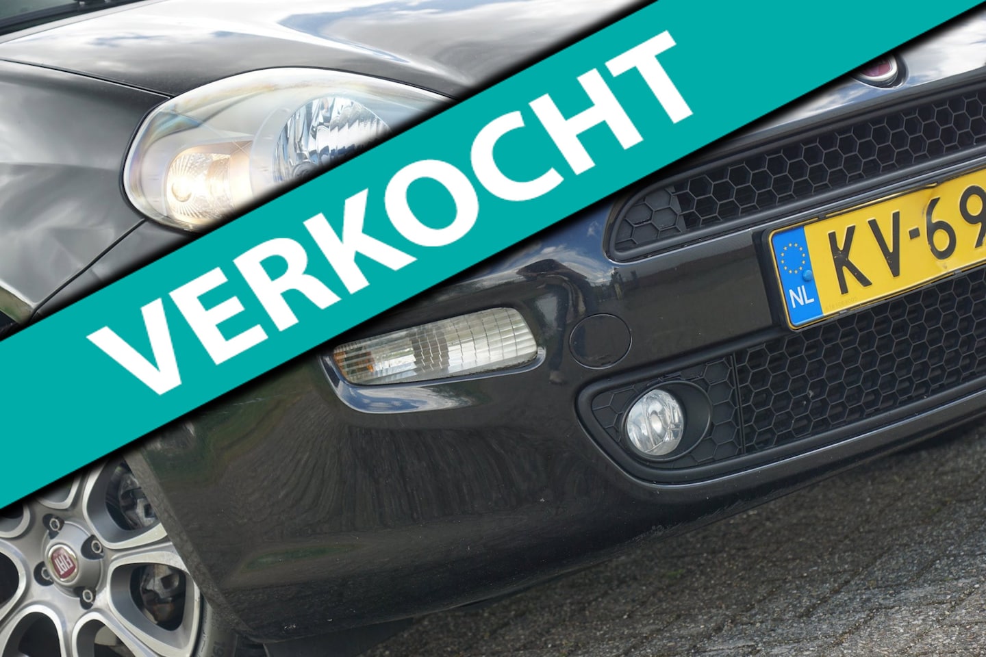 Fiat Punto Evo - 0.9 TwinAir Lounge | Nero Vesuvio | Sportstoelen/Cruise/Clima/PDC/6-bak/AllSeason - Lekker - AutoWereld.nl